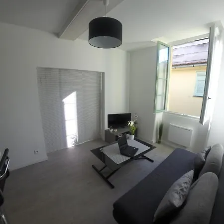 Sea Location * Nizza
